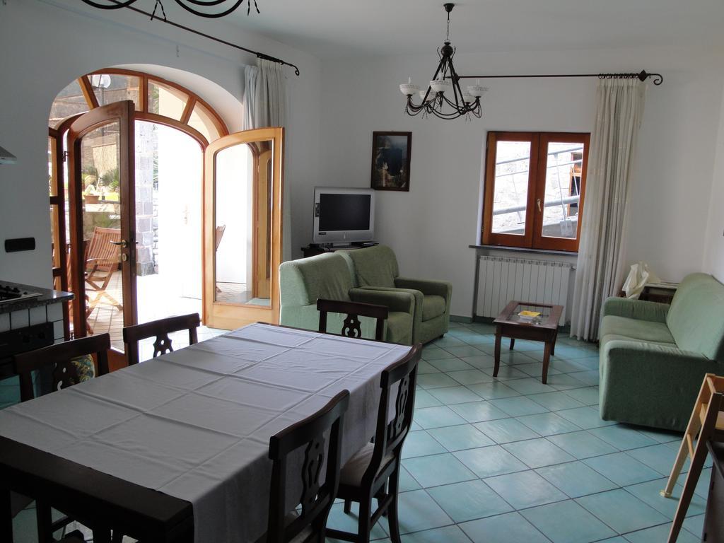 Olga'S Residence Relais Nerano Kamer foto