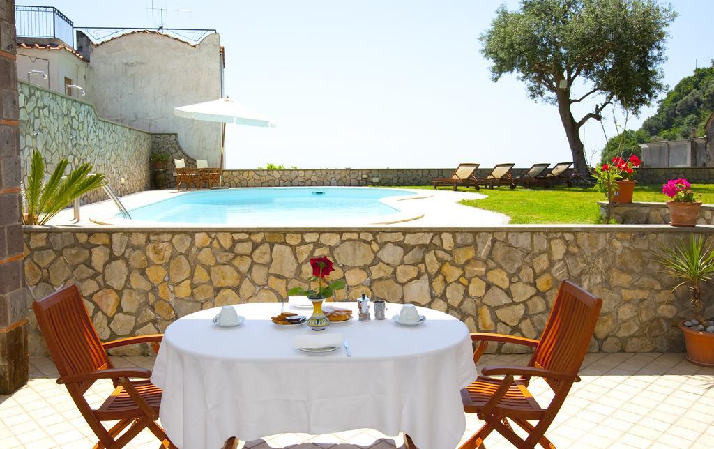 Olga'S Residence Relais Nerano Kamer foto